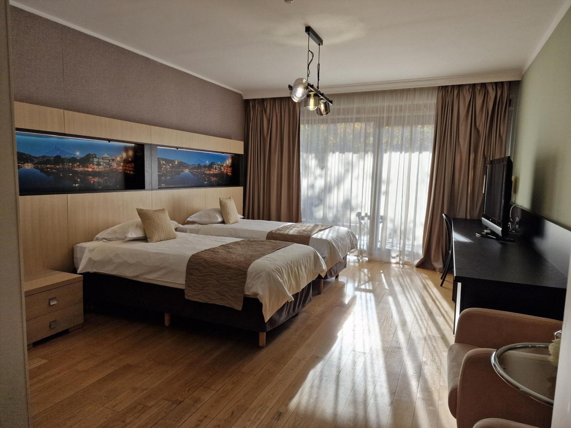 Hotel Sunny Hill Κλουζ-Ναπόκα Εξωτερικό φωτογραφία