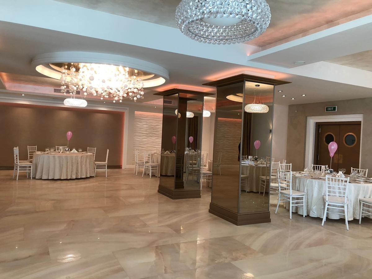 Hotel Sunny Hill Κλουζ-Ναπόκα Εξωτερικό φωτογραφία