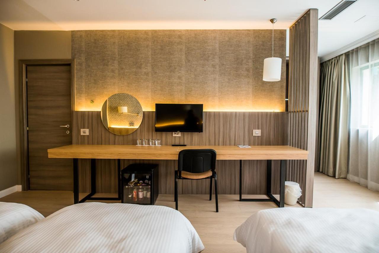 Hotel Sunny Hill Κλουζ-Ναπόκα Εξωτερικό φωτογραφία